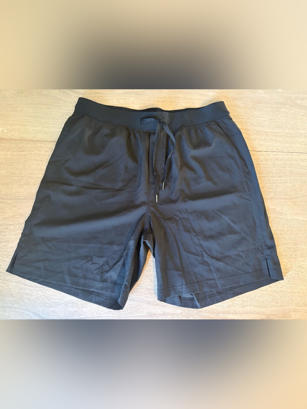 Soothfeel men’s Athletic shorts NWT